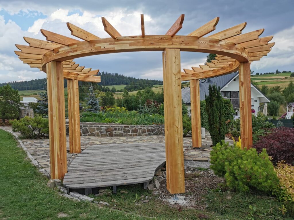Drevený altánok - pergola